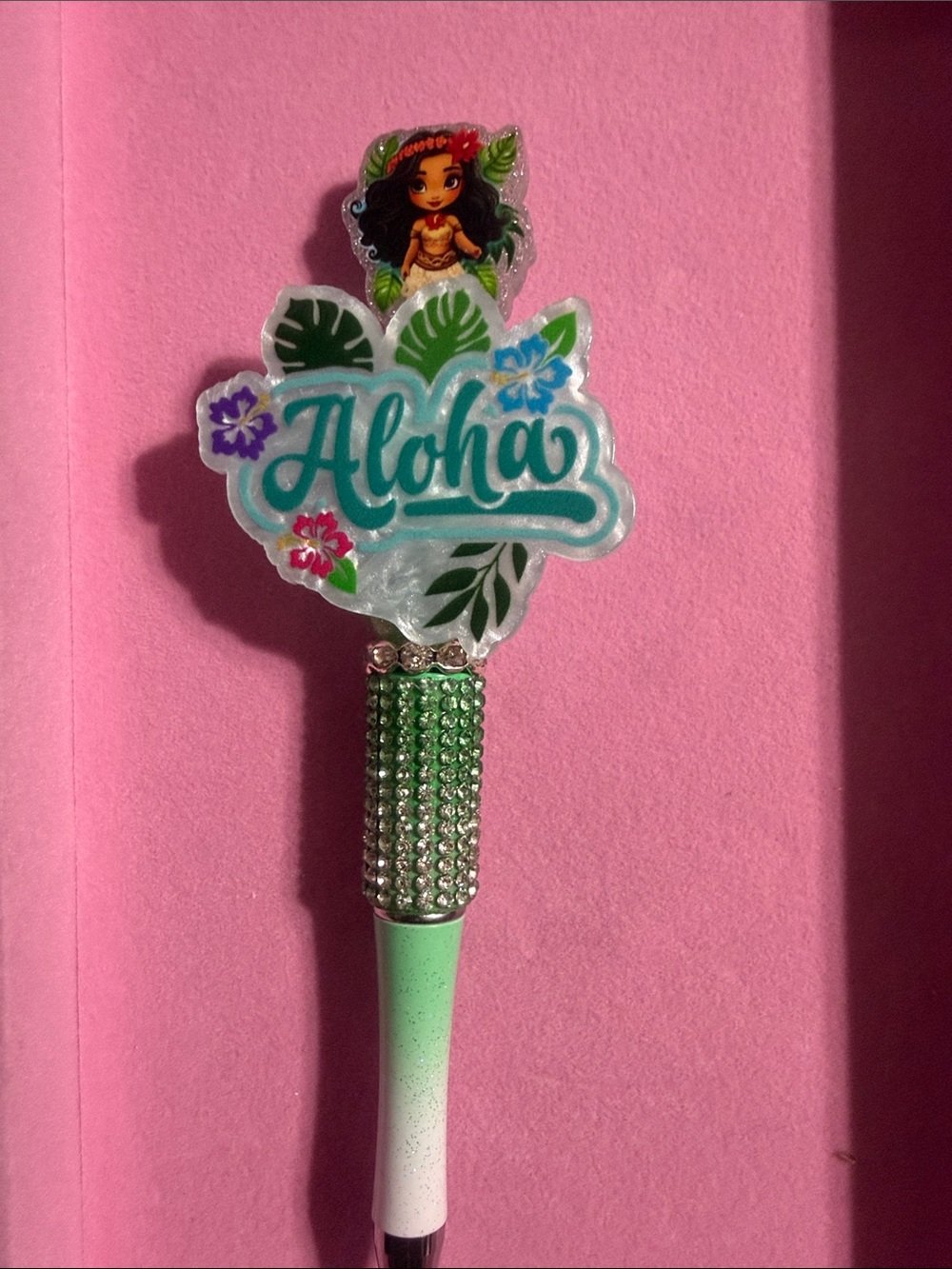 Aloha rhinestone beaded pen with Moana.